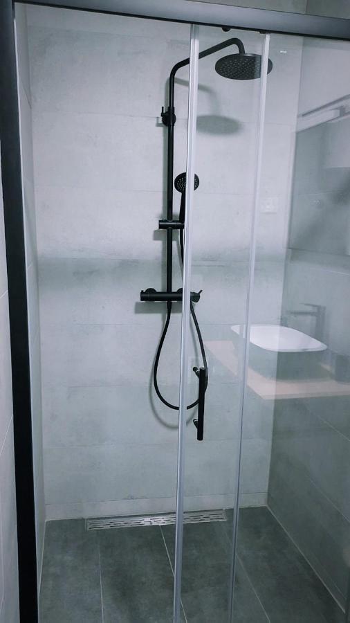Sustina Apartment ตรีบูนย์ ภายนอก รูปภาพ