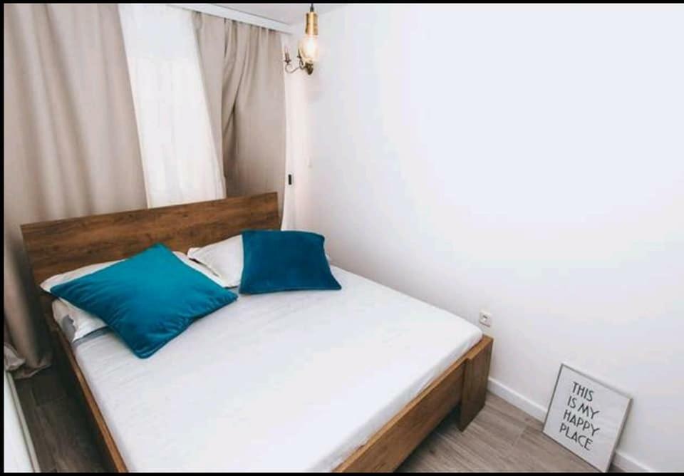 Sustina Apartment ตรีบูนย์ ภายนอก รูปภาพ